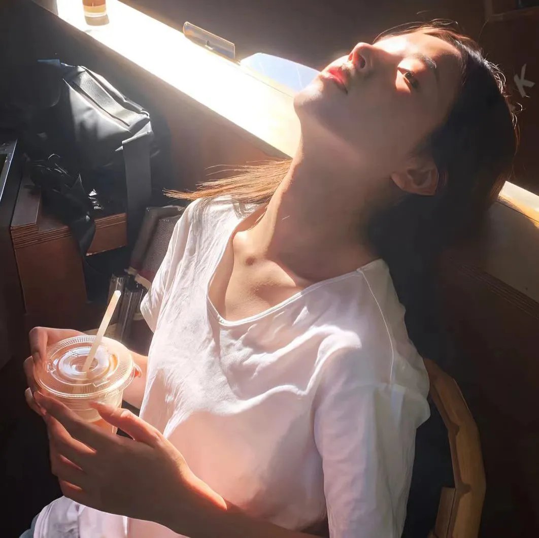 没听说离婚后这么受欢迎
